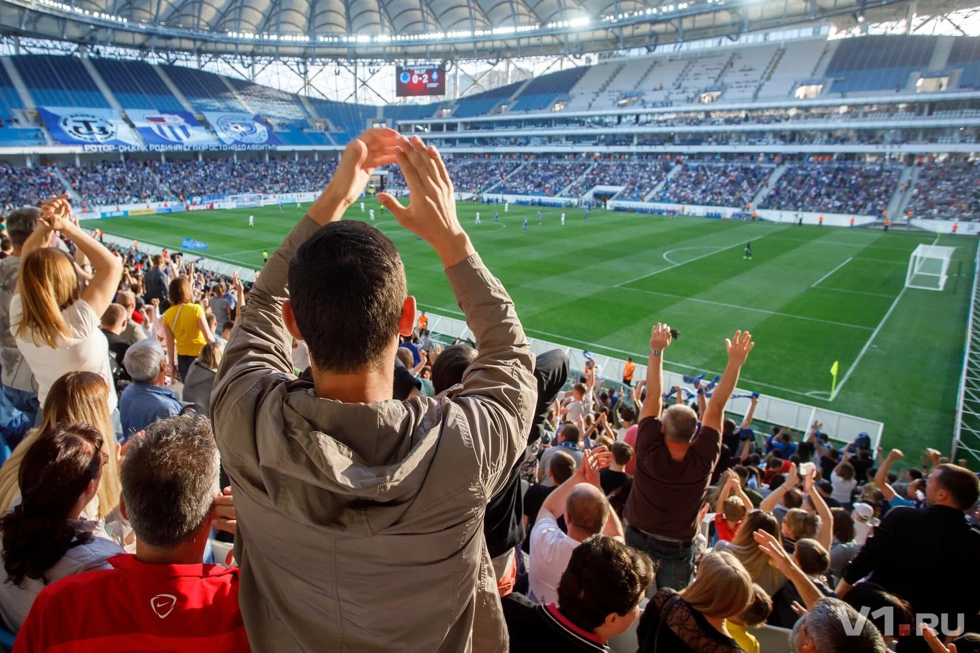 Tifosi che guardano la partita del CWC
