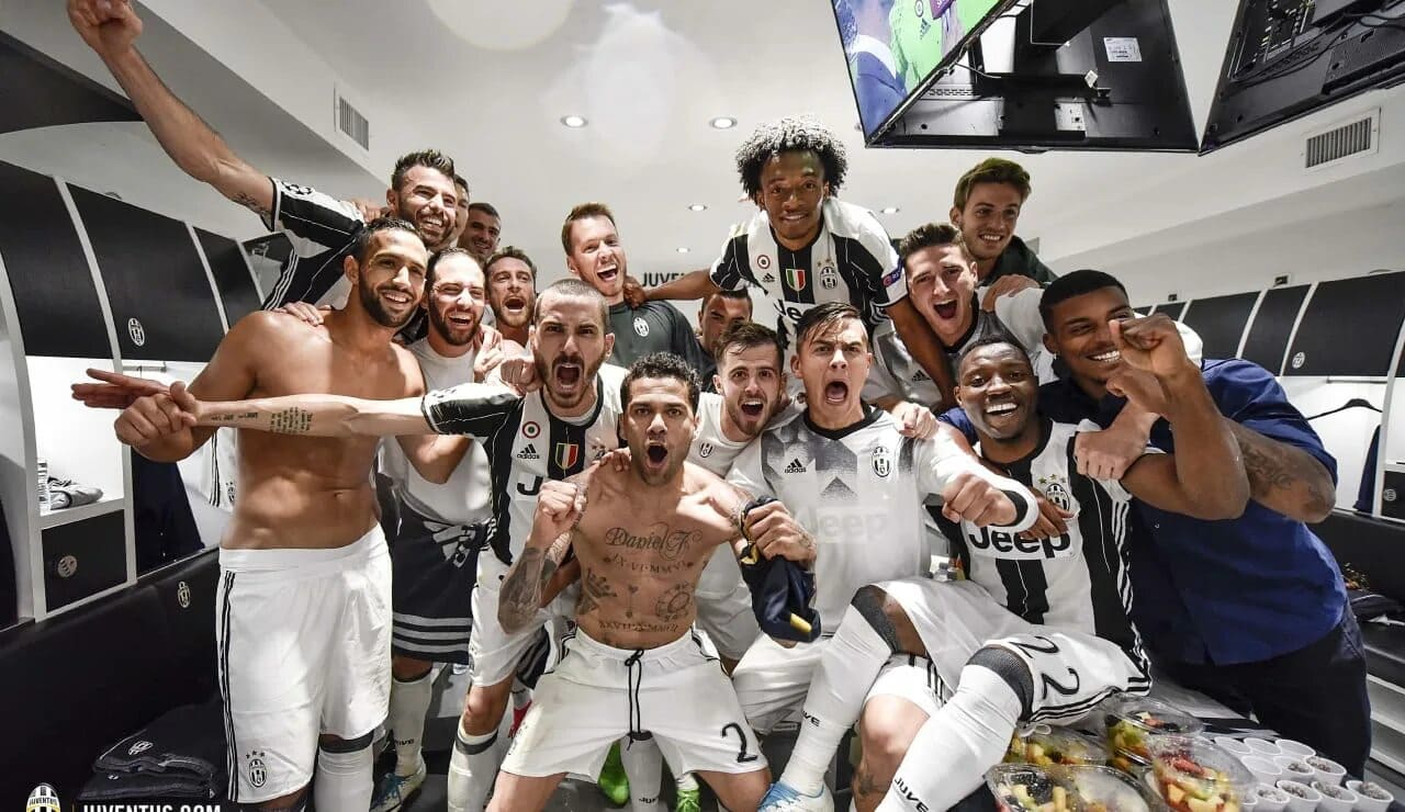 Collage social media Juventus